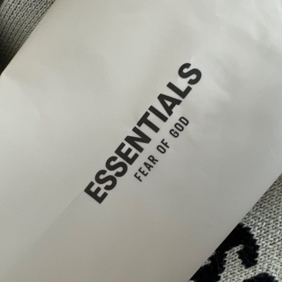 Sold out Essentials XXS Mens knit crew - Picture 8 of 8